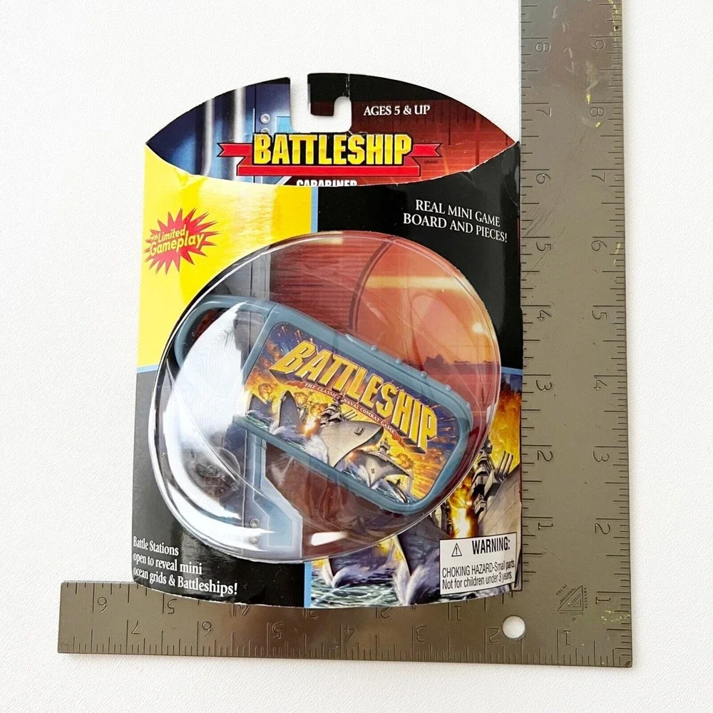 Battleship Clip-On Mini Board Game Portable Carabiner Basic Fun New Sealed